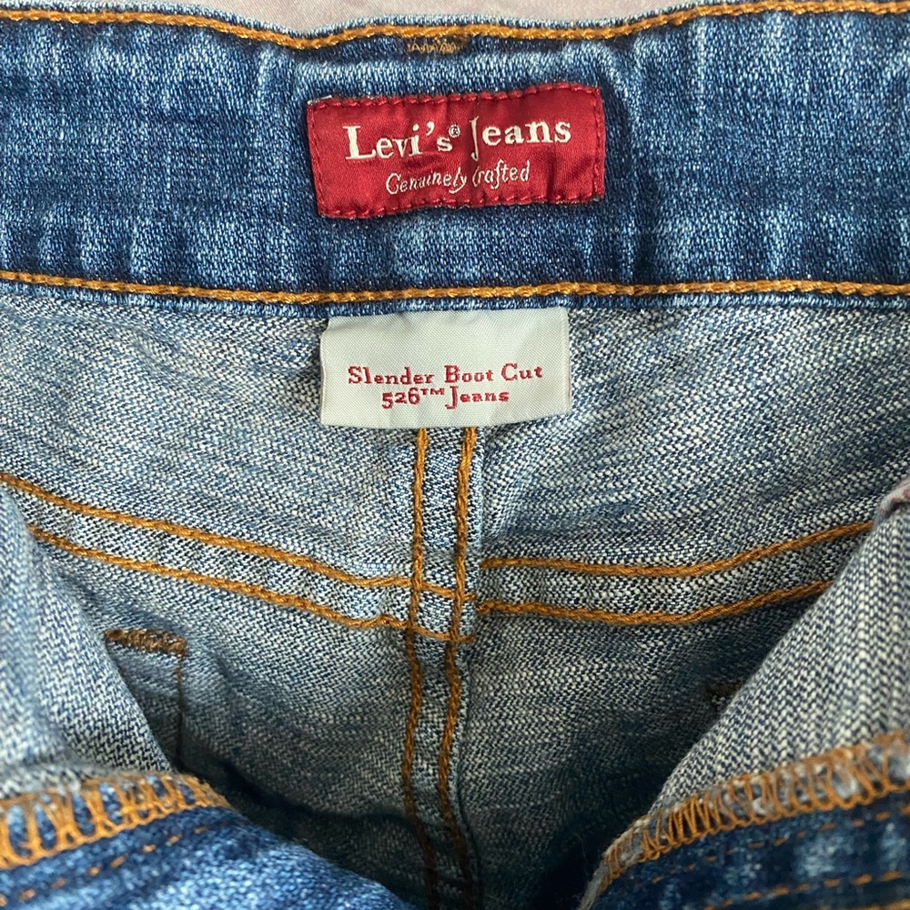 Levi's 526 Slender Bootcut Women's Jeans in Classic Blue - Picture 3 of 5